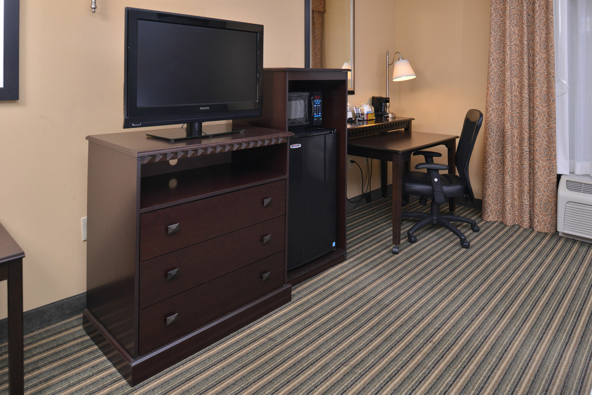 Hampton Inn & Suites Fort Belvoir Alexandria South Exteriör bild