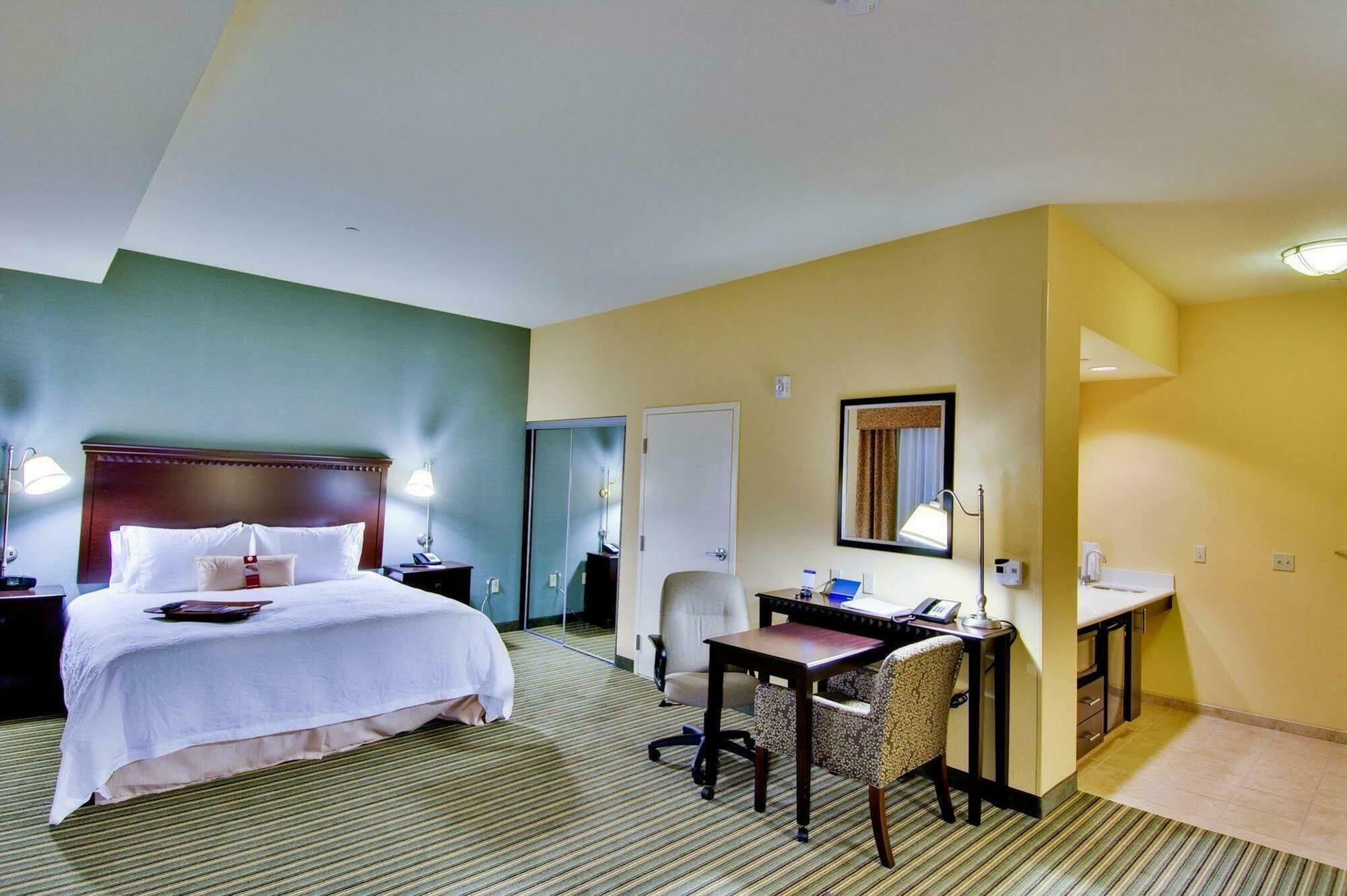 Hampton Inn & Suites Fort Belvoir Alexandria South Rum bild